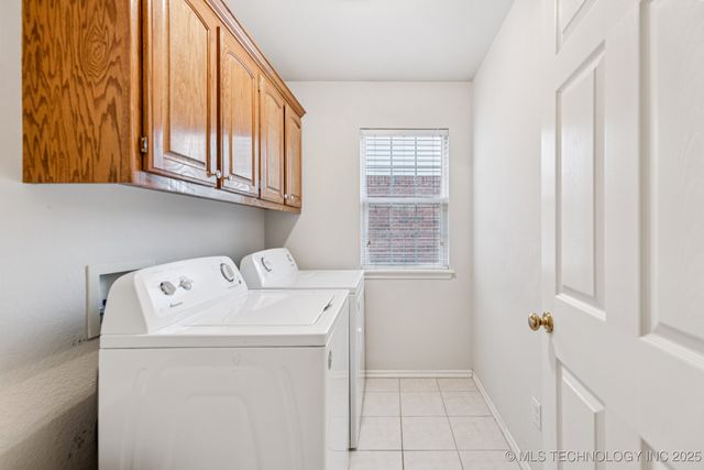 9617 N 101ST East Avenue, Owasso, OK 74055