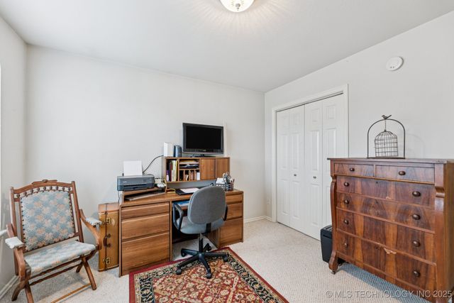 9617 N 101ST East Avenue, Owasso, OK 74055