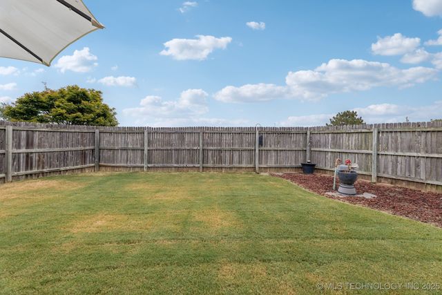 9617 N 101ST East Avenue, Owasso, OK 74055