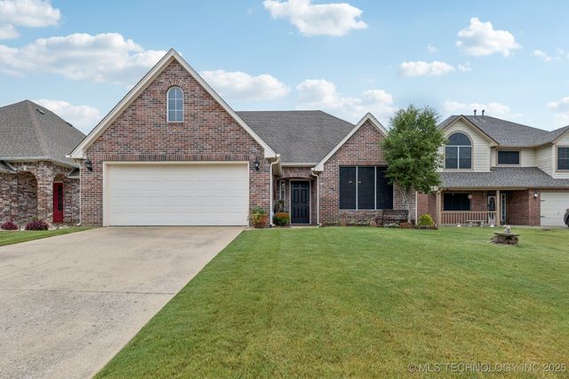 9617 N 101ST East Avenue, Owasso, OK 74055