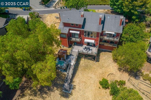 172 Rudgear Dr, Walnut Creek, CA 94596