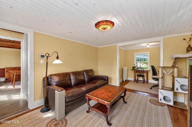 520 McChesney Ave Extension, Brunswick, NY 12180