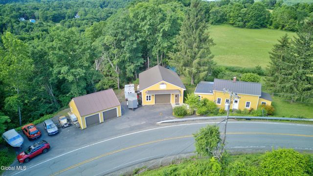520 McChesney Ave Extension, Brunswick, NY 12180