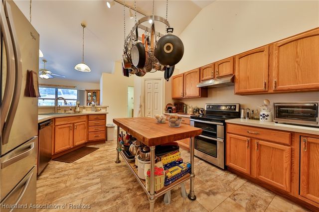 1045 Winter Green Street, Lake Placid, FL 33852