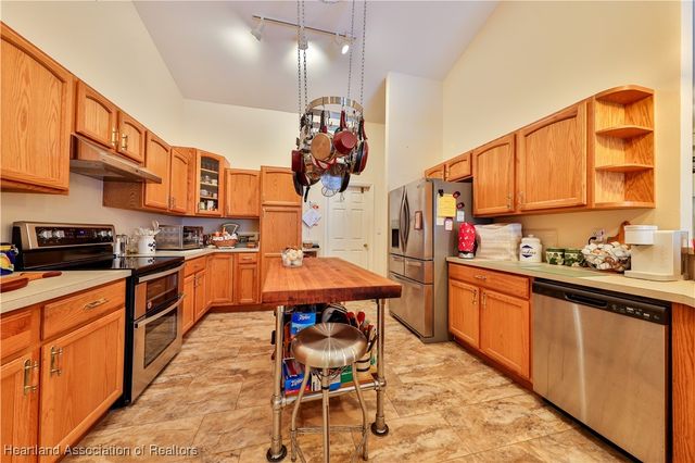 1045 Winter Green Street, Lake Placid, FL 33852