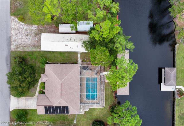 1045 Winter Green Street, Lake Placid, FL 33852