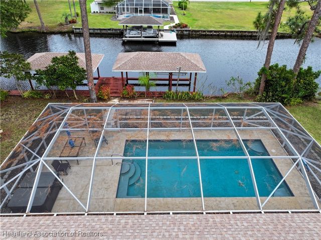 1045 Winter Green Street, Lake Placid, FL 33852