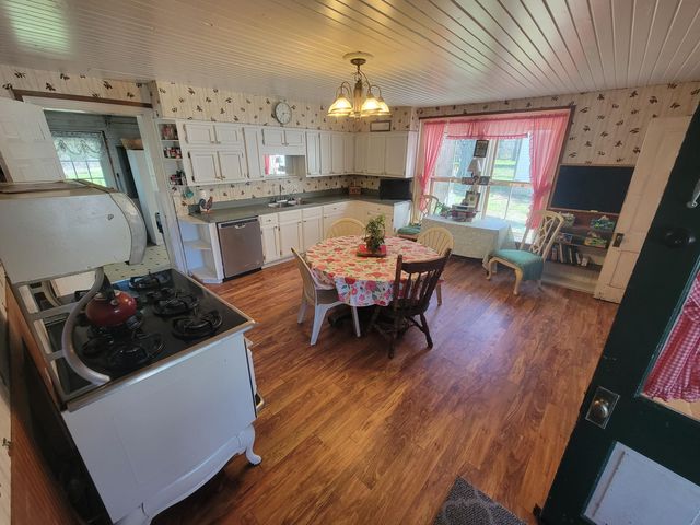 5695 Bullittsville Road, Burlington, KY 41005