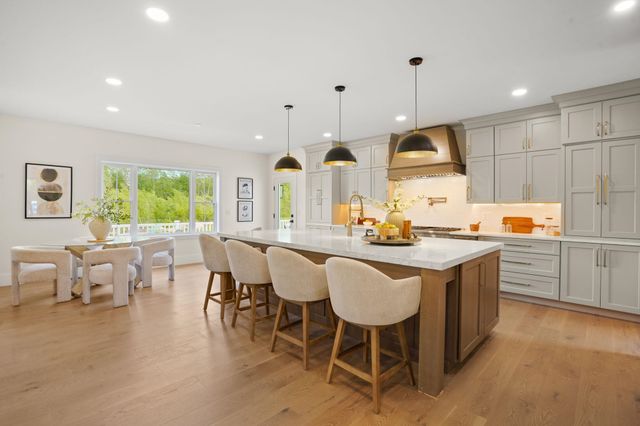 32 Colby Farm Road, Chester, NH 03036