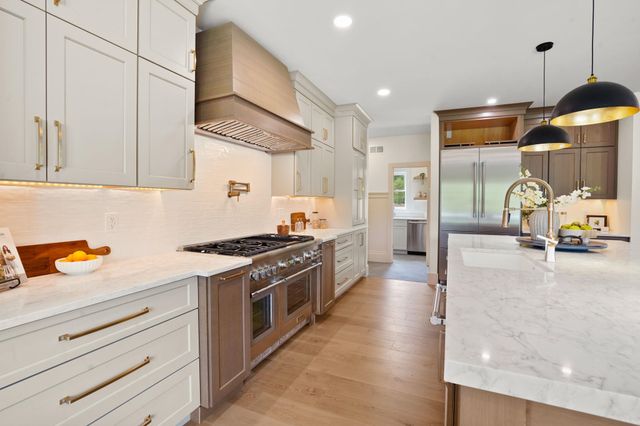 32 Colby Farm Road, Chester, NH 03036