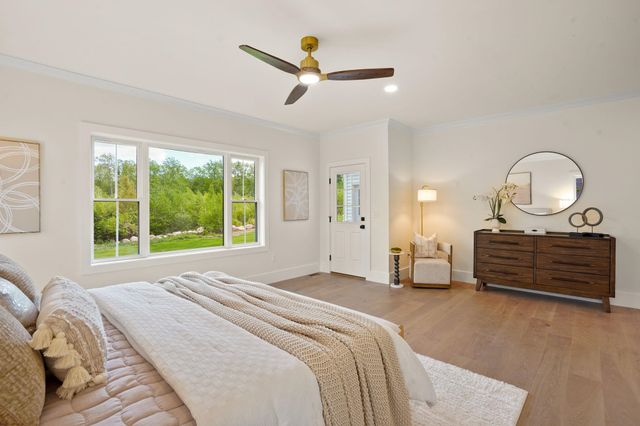 32 Colby Farm Road, Chester, NH 03036