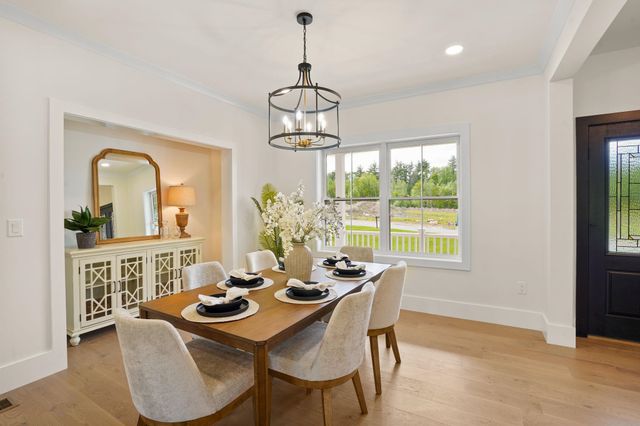 32 Colby Farm Road, Chester, NH 03036
