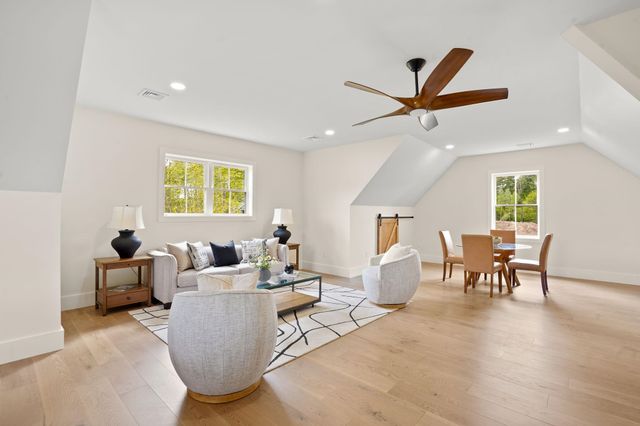 32 Colby Farm Road, Chester, NH 03036