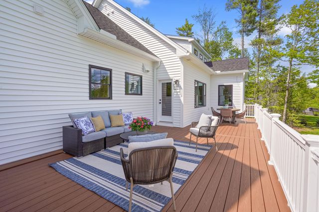 32 Colby Farm Road, Chester, NH 03036