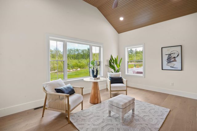 32 Colby Farm Road, Chester, NH 03036