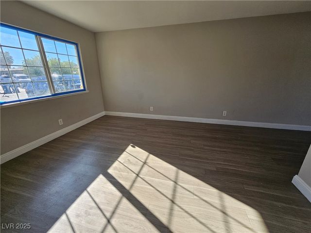 6312 Hobart Avenue, Las Vegas, NV 89107