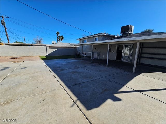 6312 Hobart Avenue, Las Vegas, NV 89107
