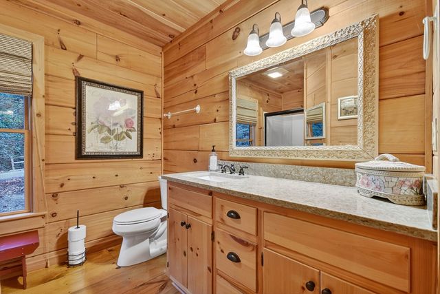 99 Dustin Drive S, Ellijay, GA 30540