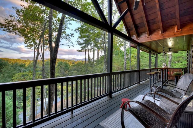 99 Dustin Drive S, Ellijay, GA 30540