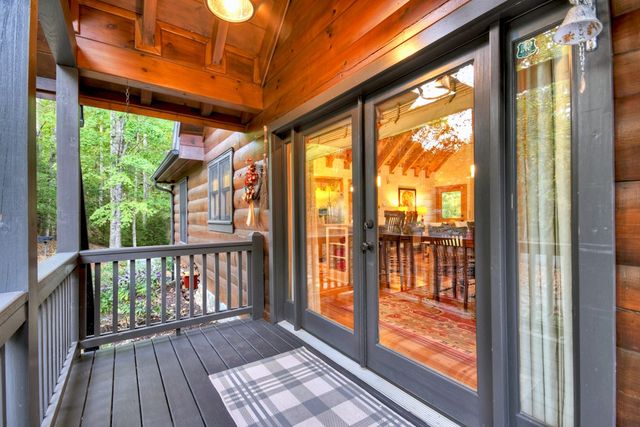 99 Dustin Drive S, Ellijay, GA 30540