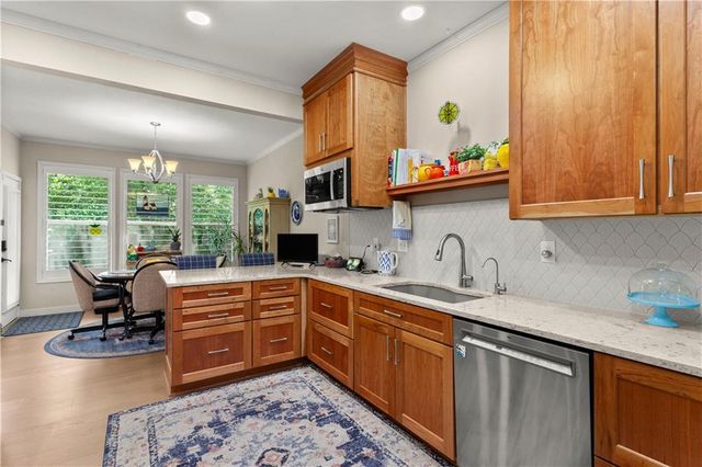 4446 S Davidson Drive, Independence, MO 64055