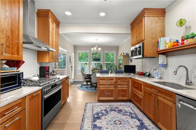 4446 S Davidson Drive, Independence, MO 64055