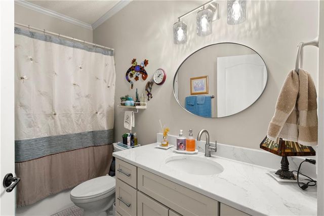 4446 S Davidson Drive, Independence, MO 64055