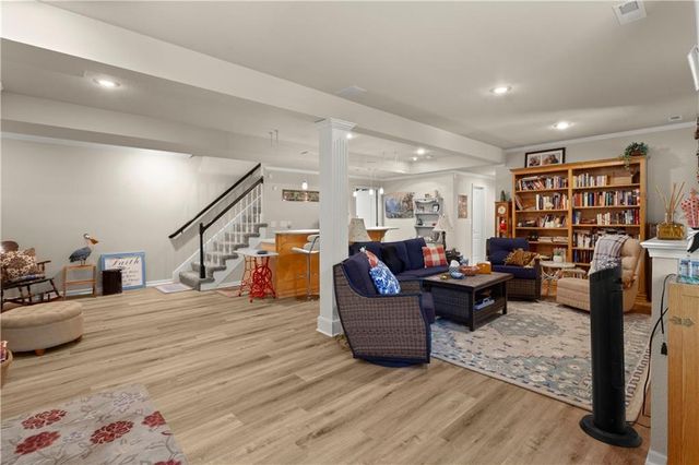 4446 S Davidson Drive, Independence, MO 64055