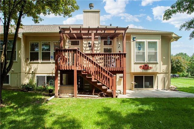 4446 S Davidson Drive, Independence, MO 64055