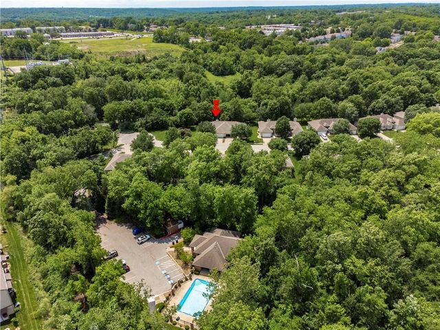 4446 S Davidson Drive, Independence, MO 64055