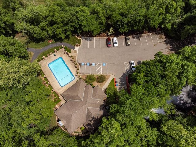 4446 S Davidson Drive, Independence, MO 64055