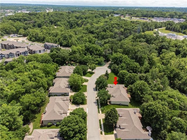 4446 S Davidson Drive, Independence, MO 64055