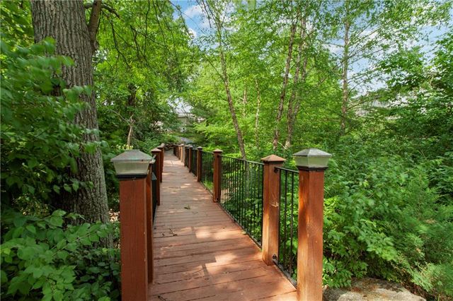 4446 S Davidson Drive, Independence, MO 64055
