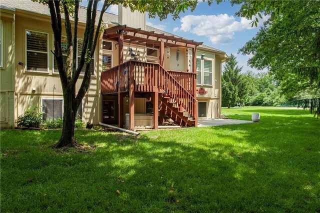 4446 S Davidson Drive, Independence, MO 64055