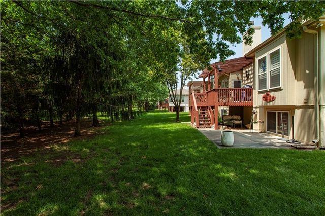 4446 S Davidson Drive, Independence, MO 64055