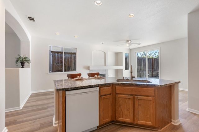 533 Twinwood Loop, Roseville, CA 95678