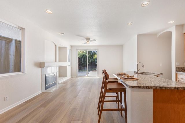 533 Twinwood Loop, Roseville, CA 95678