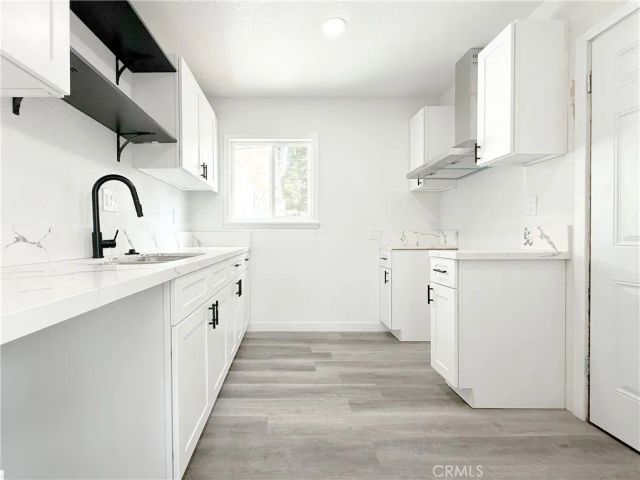 718 E 103rd Place, Los Angeles, CA 90002