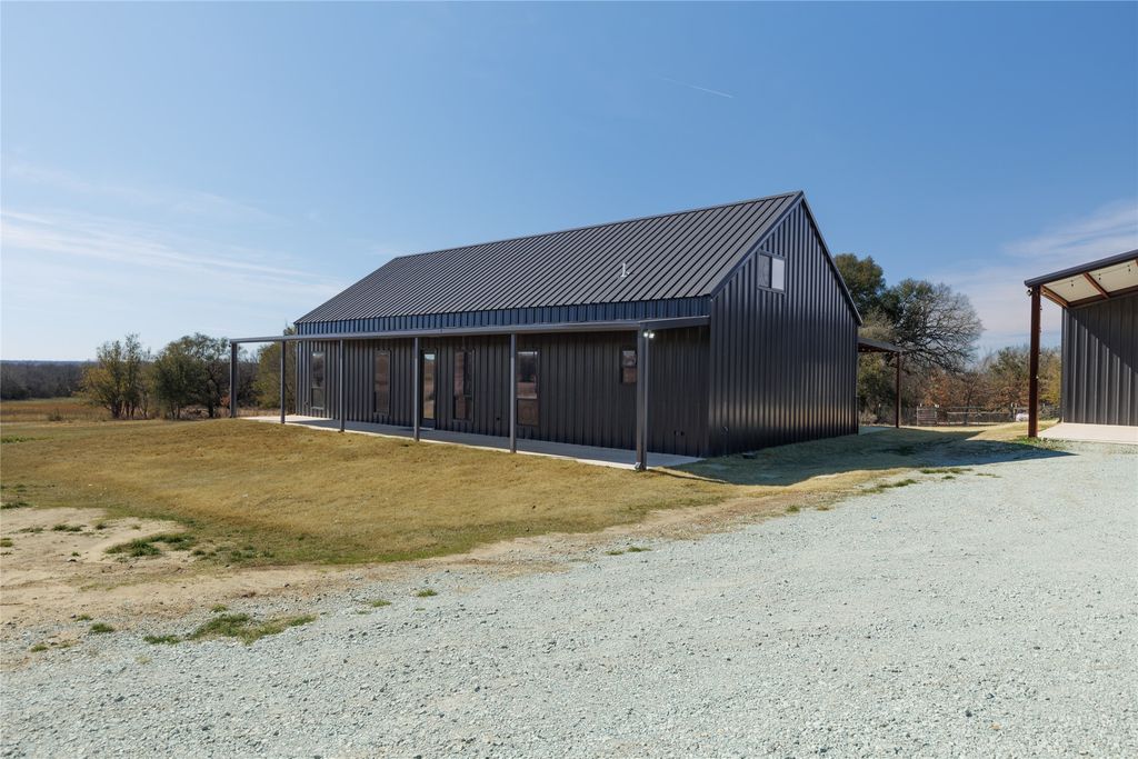 500 County Road 2745, Decatur, TX 76234