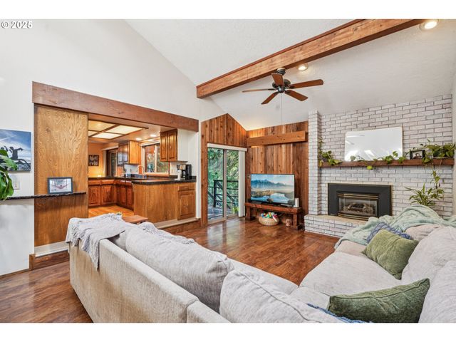 864 Se 25TH St, Gresham, OR 97080