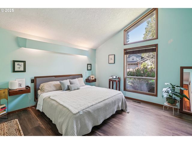 864 Se 25TH St, Gresham, OR 97080