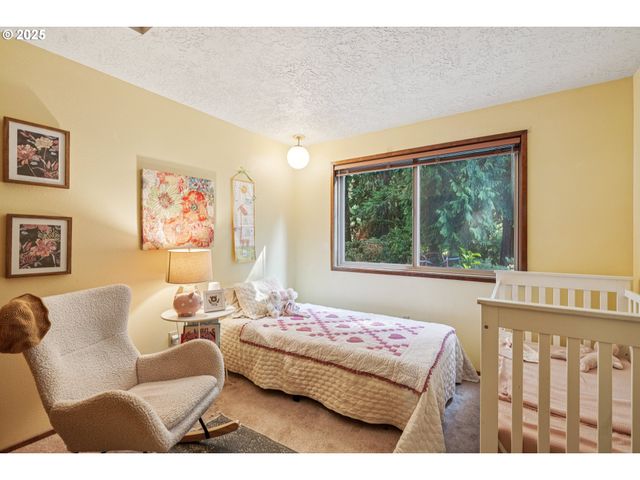 864 Se 25TH St, Gresham, OR 97080