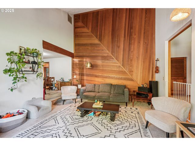 864 Se 25TH St, Gresham, OR 97080