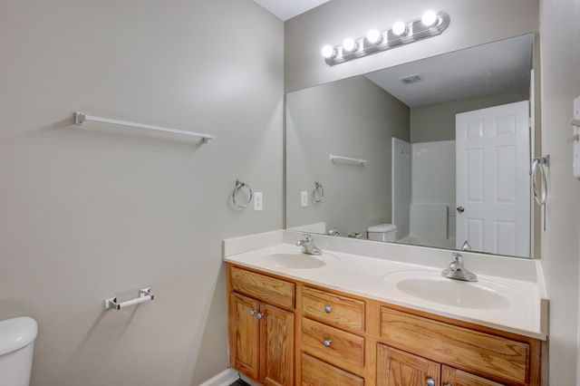 416 Filmore Rd, Oak Grove, KY 42262