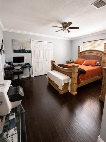 7305 NW 173rd Drive 102, Hialeah, FL 33015