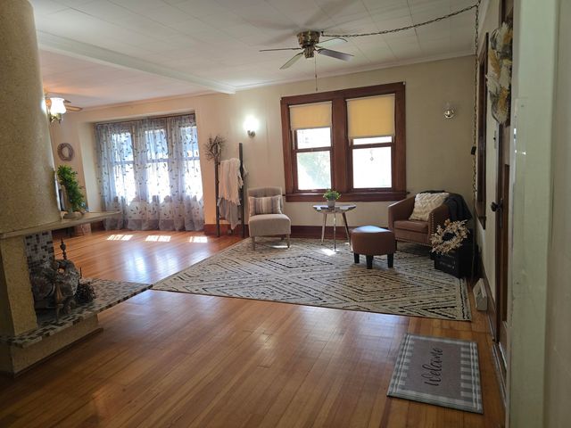 723 N 30TH Street, Council Bluffs, IA 51501