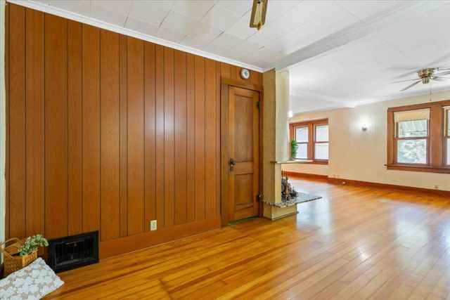 723 N 30TH Street, Council Bluffs, IA 51501