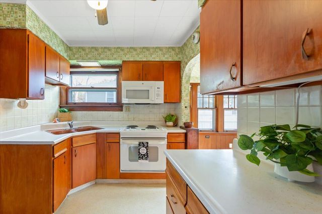 723 N 30TH Street, Council Bluffs, IA 51501