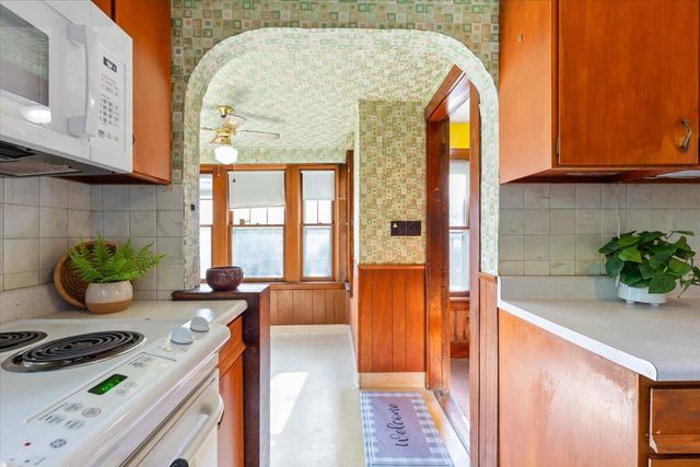 723 N 30TH Street, Council Bluffs, IA 51501