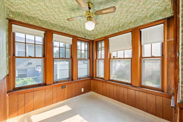 723 N 30TH Street, Council Bluffs, IA 51501